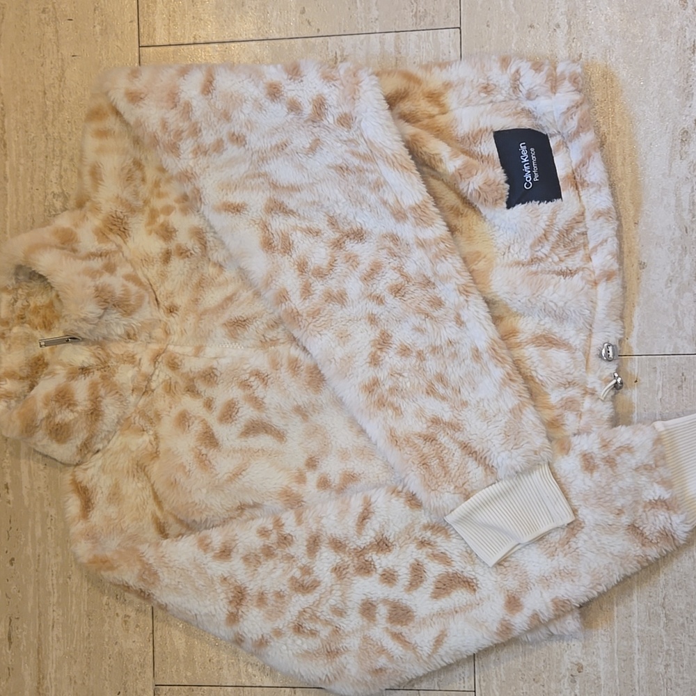 Calvin Klein Performance Cream/Tan Faux Fur/Fleece 1/4 Zip Lined Jacket